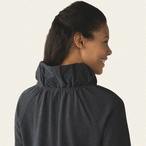 Lululemon After All Pullover - Women’s 4 - Picture 5 of 9